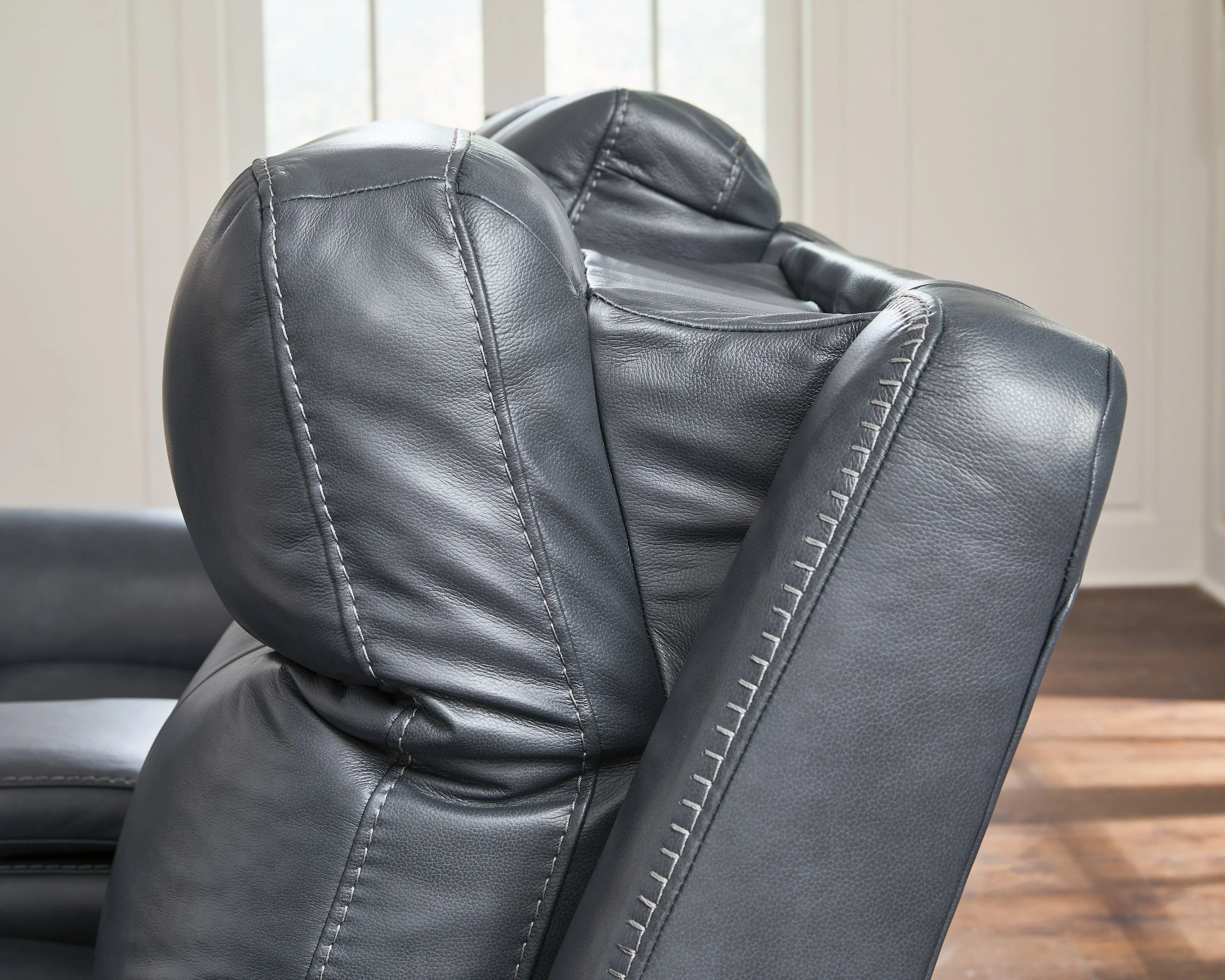 Next Move Admiral PWR REC Sofa with ADJ Headrest (Online Special Price) - Image 6