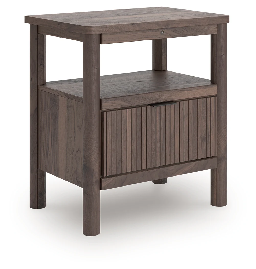 Pamytta Brown Queen Panel Bed, Dresser, Mirror and Nightstand - Image 15