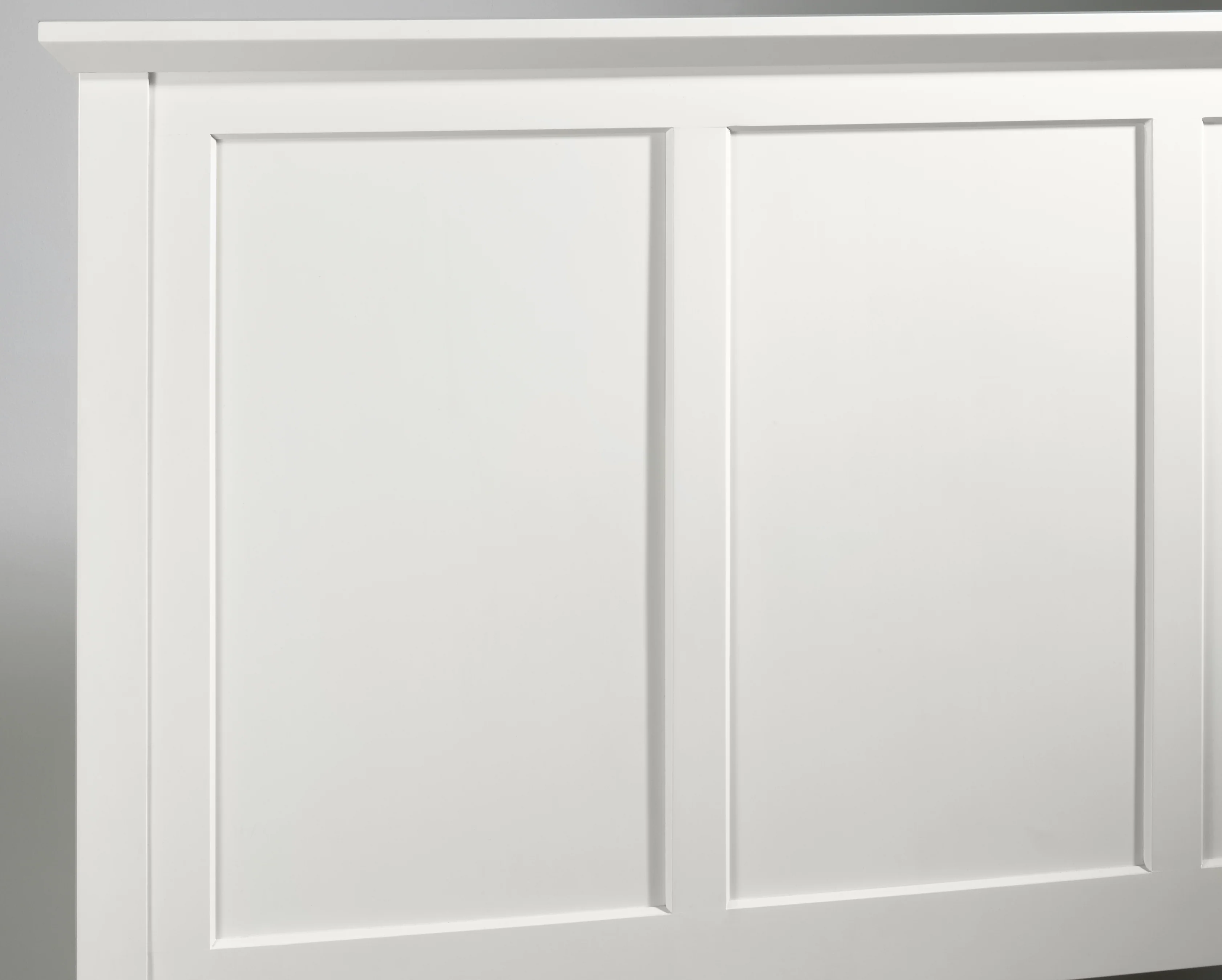 Paragon Four Drawer Wood Eastern King Storage Bed in White - Image 3