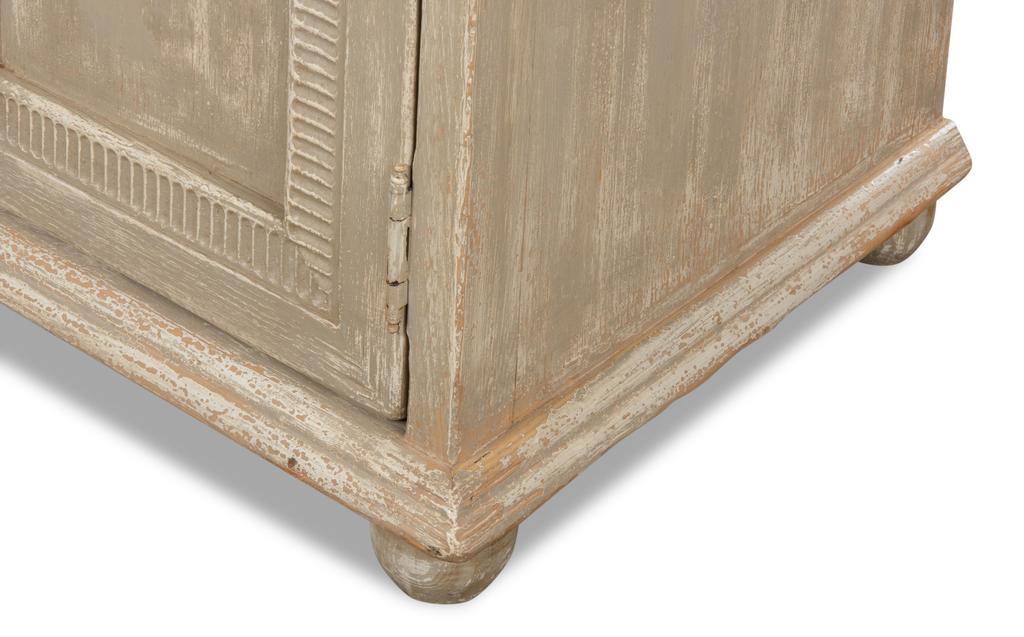 Pie Crust Beige Door Sideboard - Image 12
