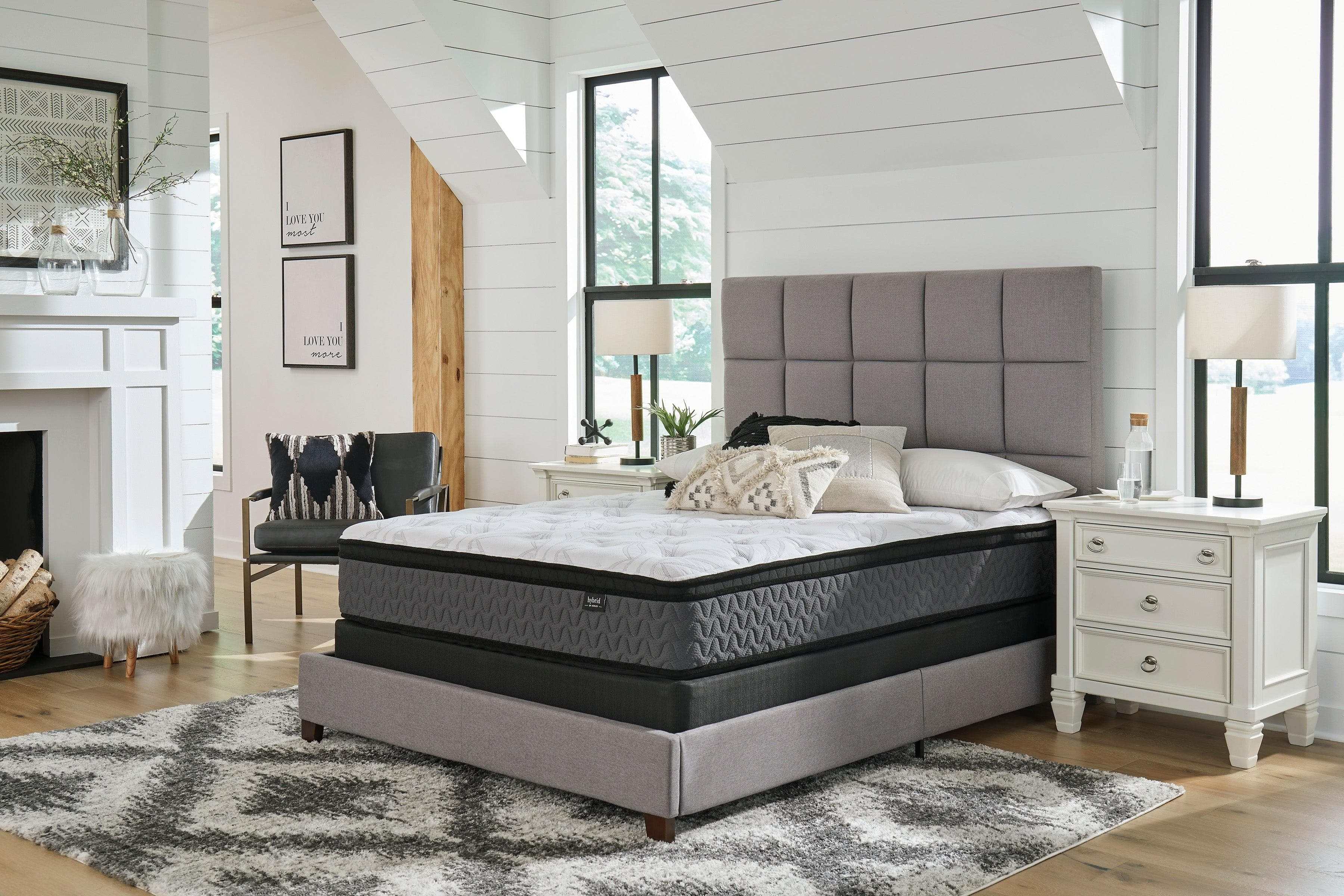 Pocketed Hybrid 12 Inch Medium Mattress - Image 9