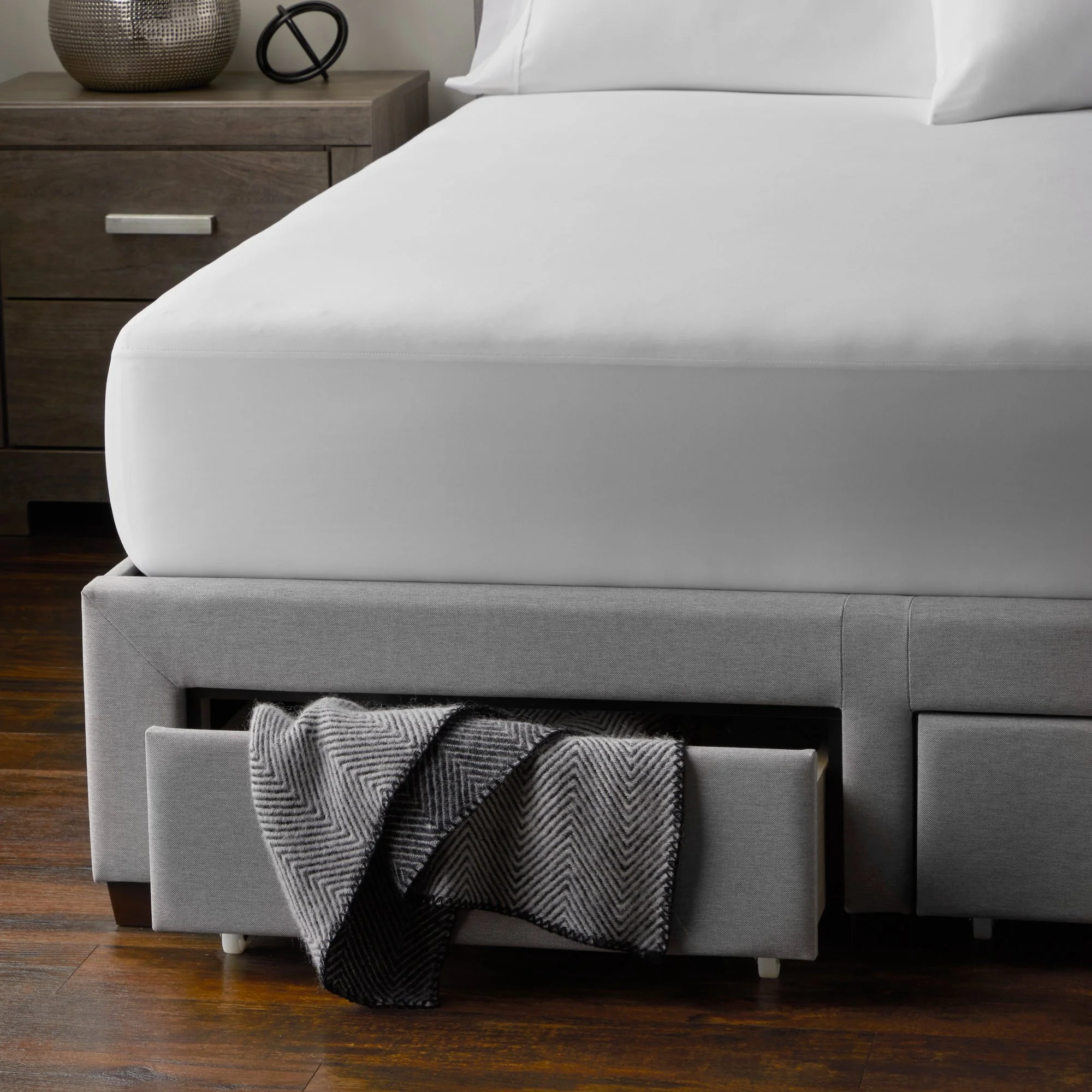 Prime White Split Head Queen Mattress Protector - Image 6