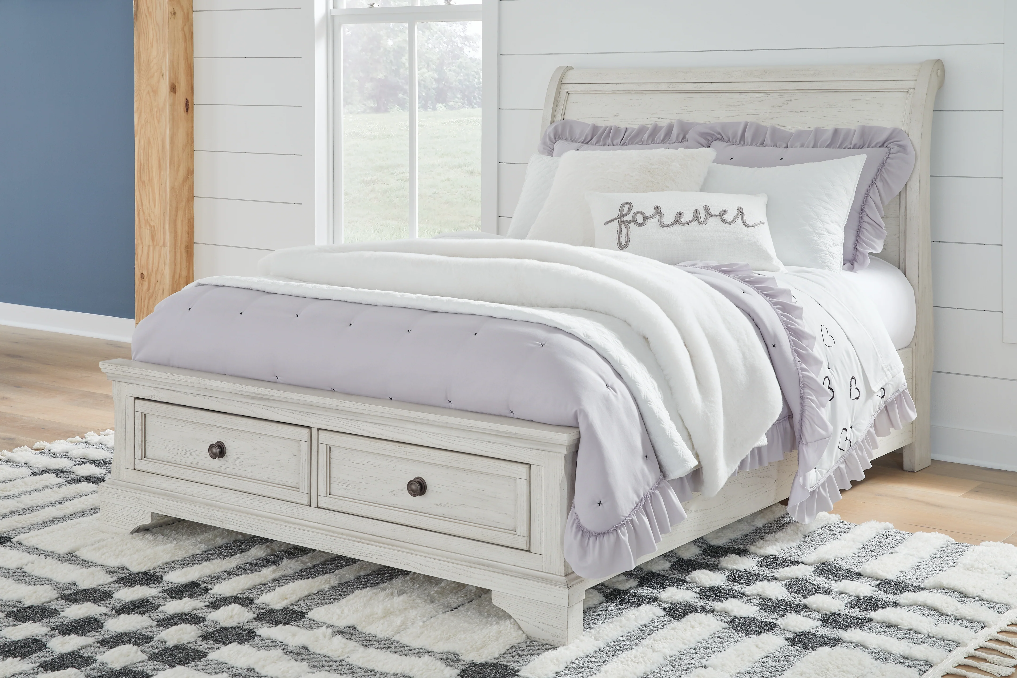 Robbinsdale Antique White Full Storage Sleigh Bedroom Set with Dresser, Mirror, Chest and Nightstand - Image 2