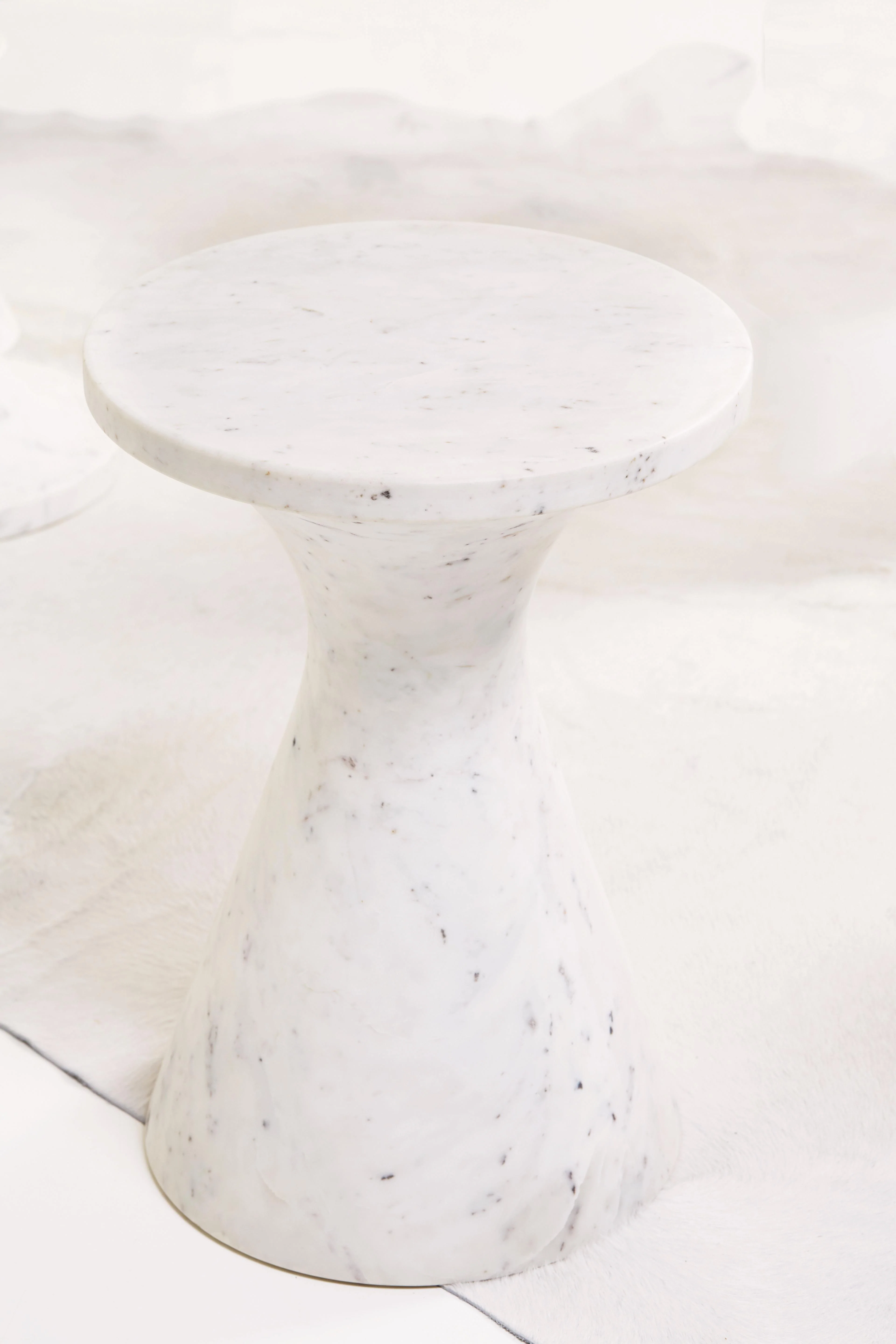 Isabelle Honed White Marble Accent Table - Image 2