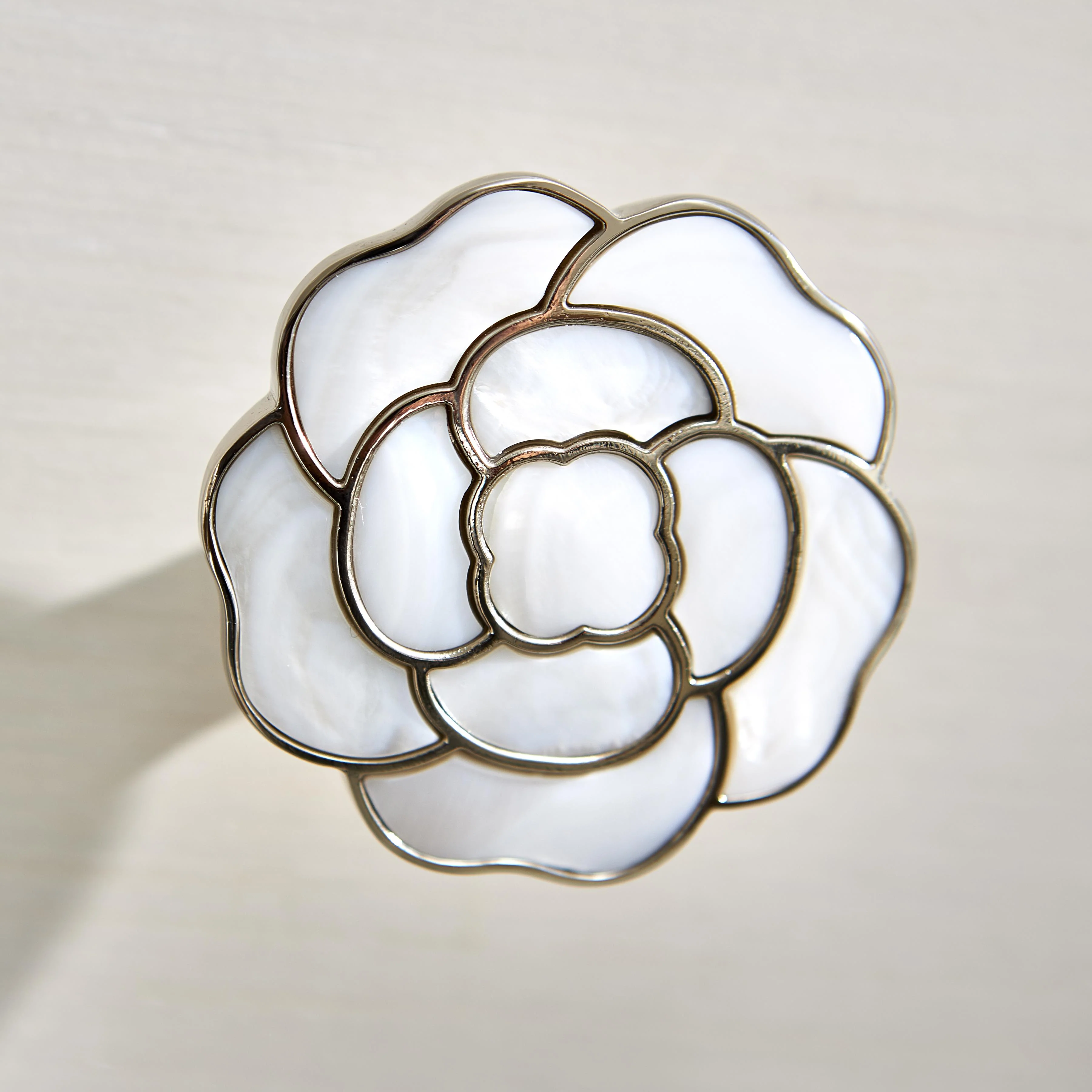 Silhouette Eggshell/Onyx Buffet - Image 7