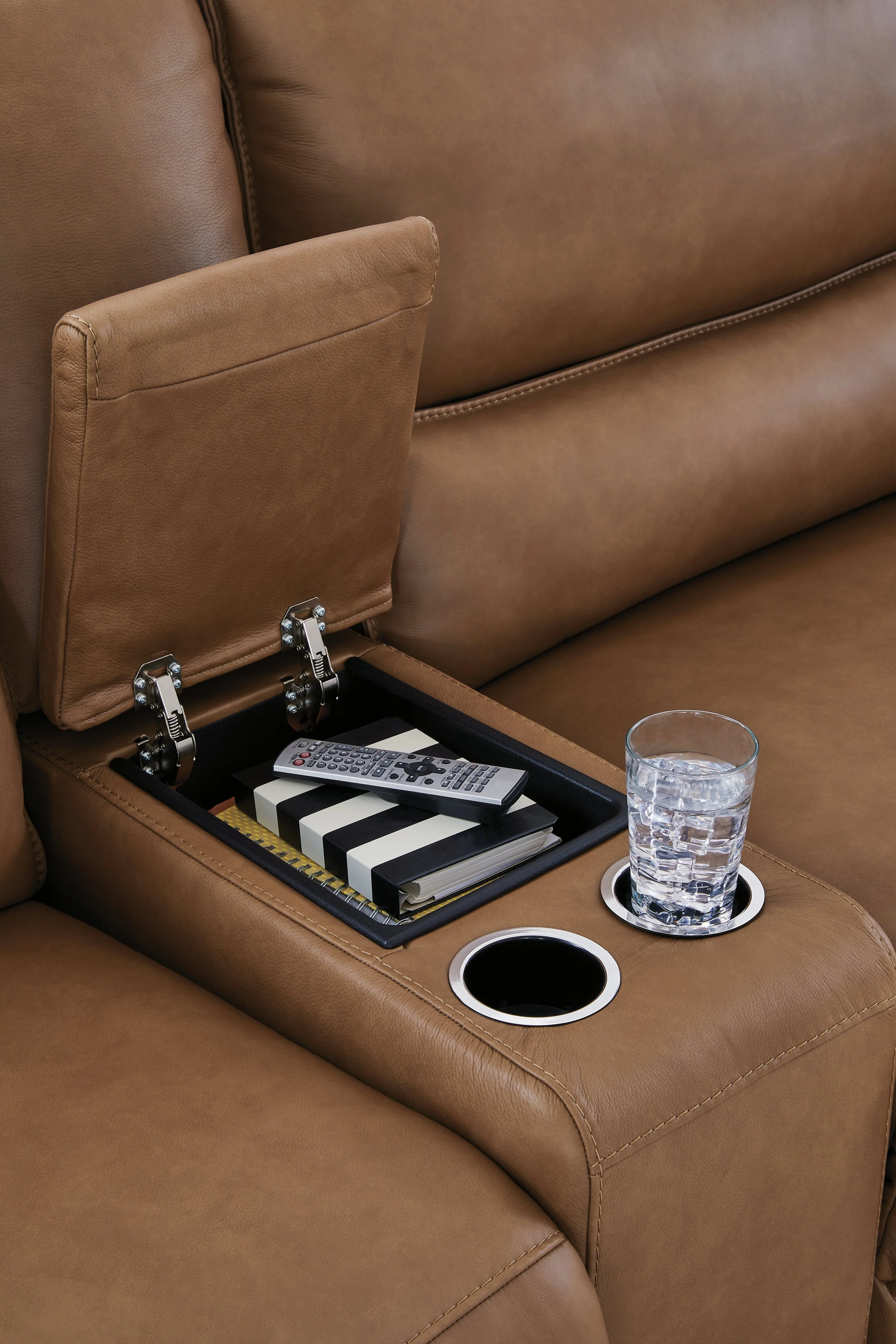 Silverbrooke Caramel 6-Piece Reclining Sectional with Storage Console - Image 6