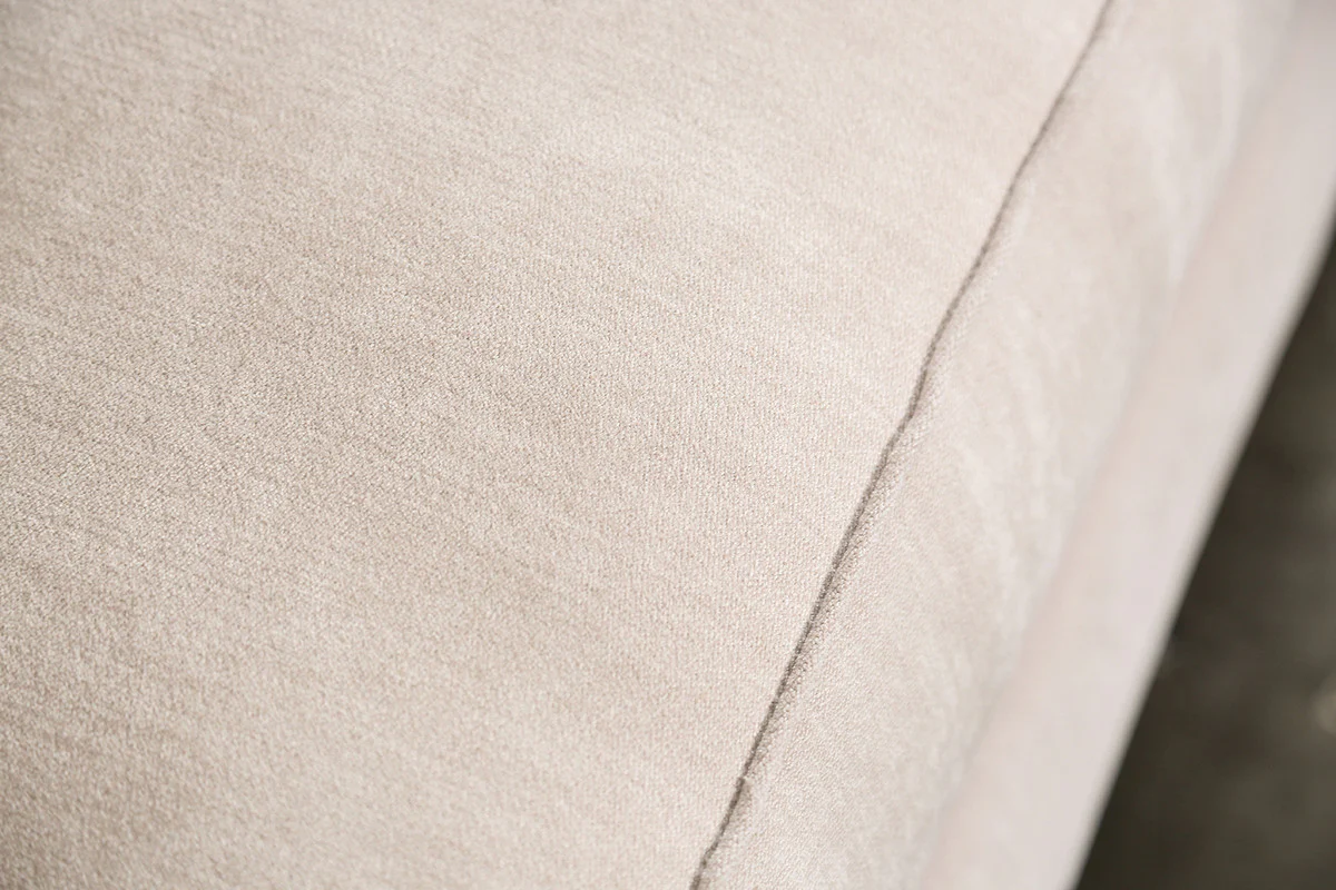 Sisseton Taupe Loveseat - Image 7