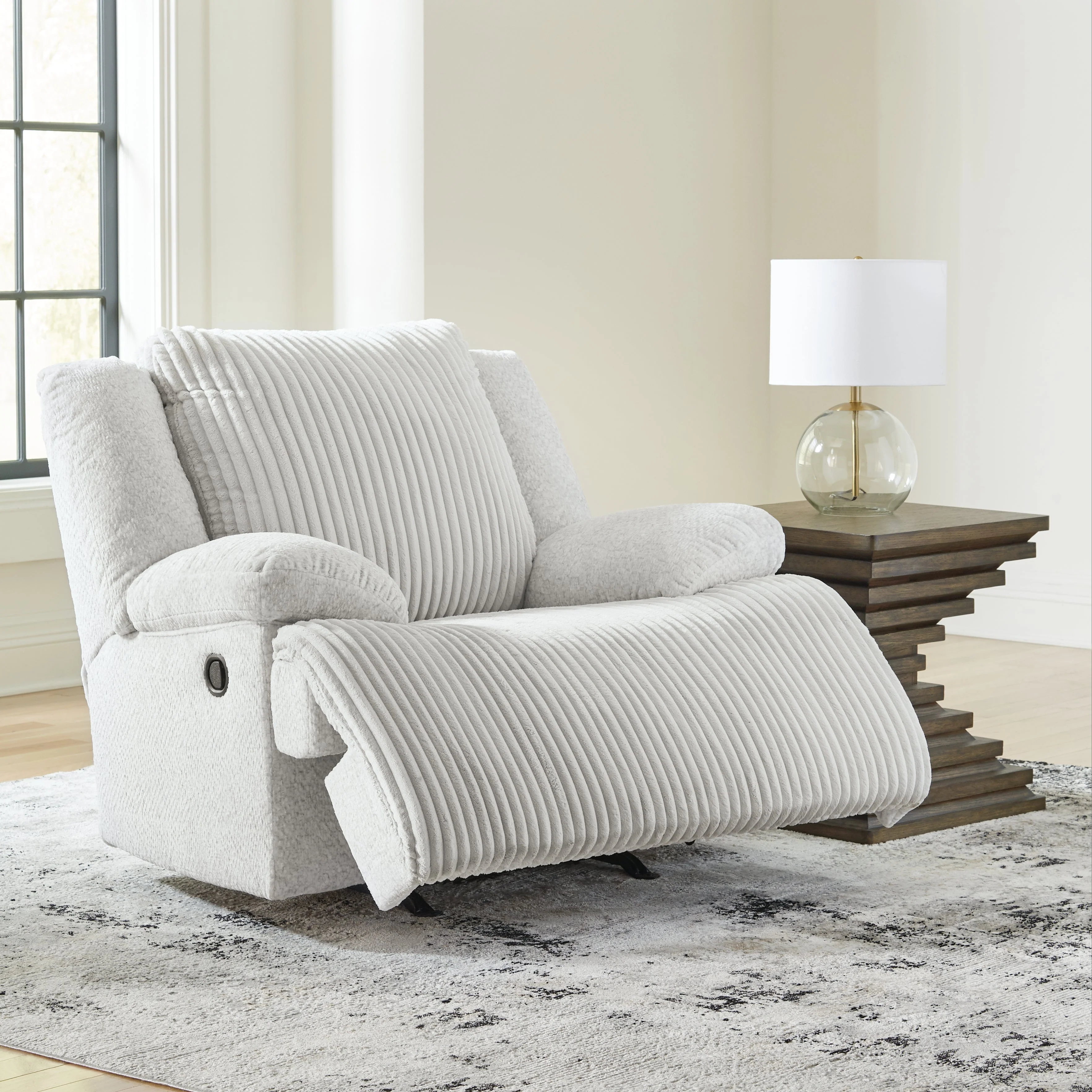 Top Tier Alloy 3-Piece Reclining Sectional and 2 Recliners (Online Special Price) - Image 23