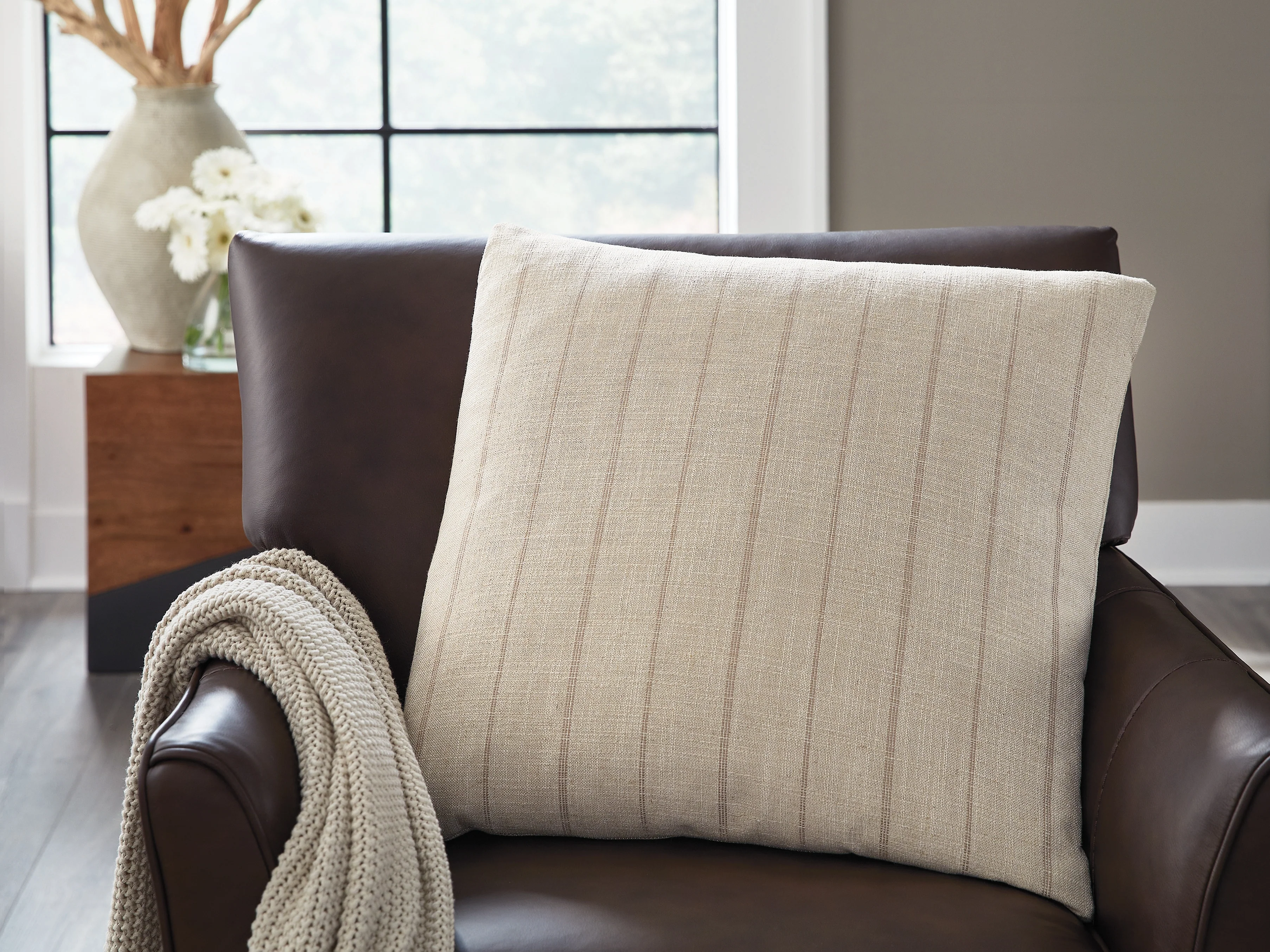 Valwick Beige/Brown Pillow (Set of 4)