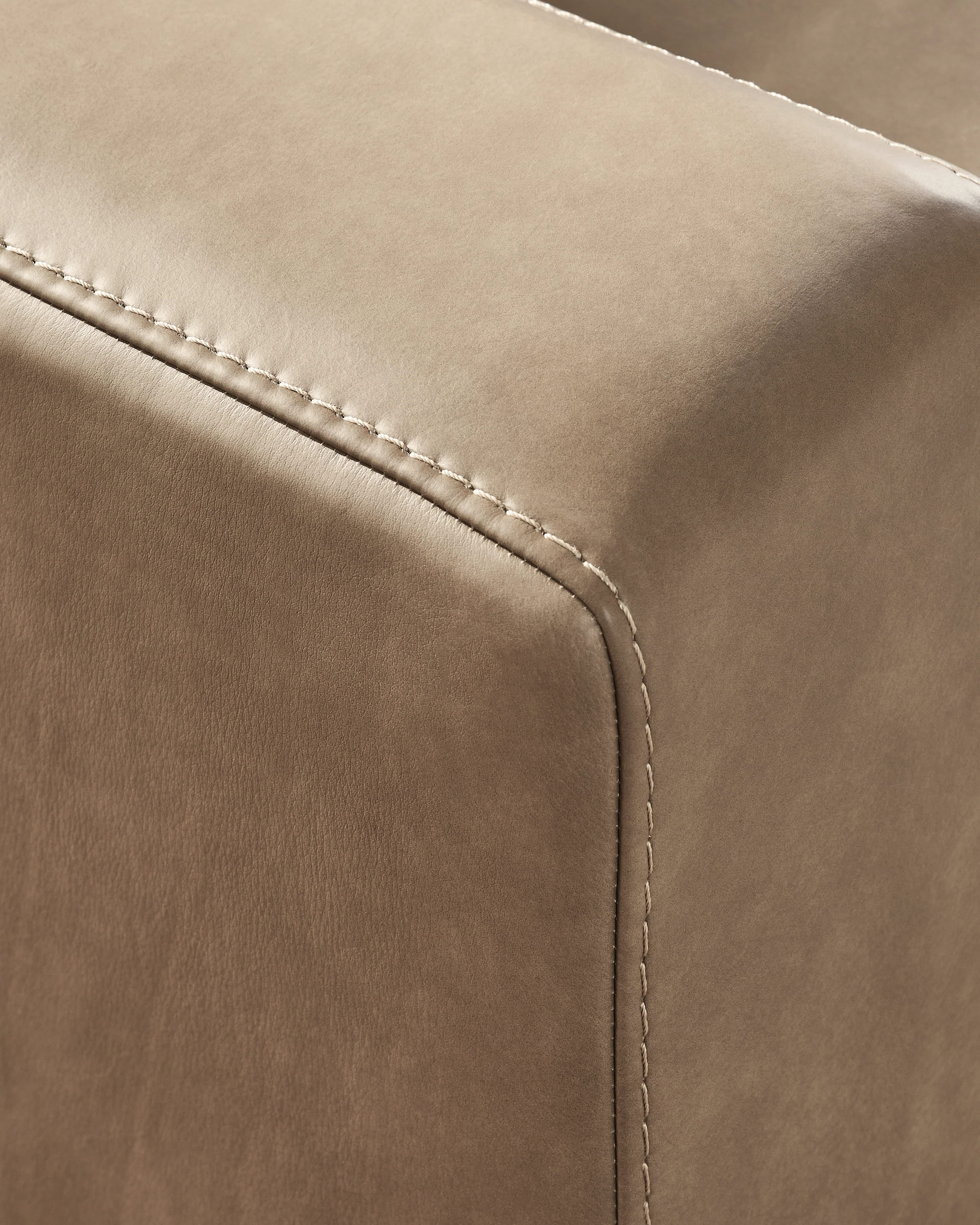Veronella Sahara 2-Piece Sectional Sofa - Image 3