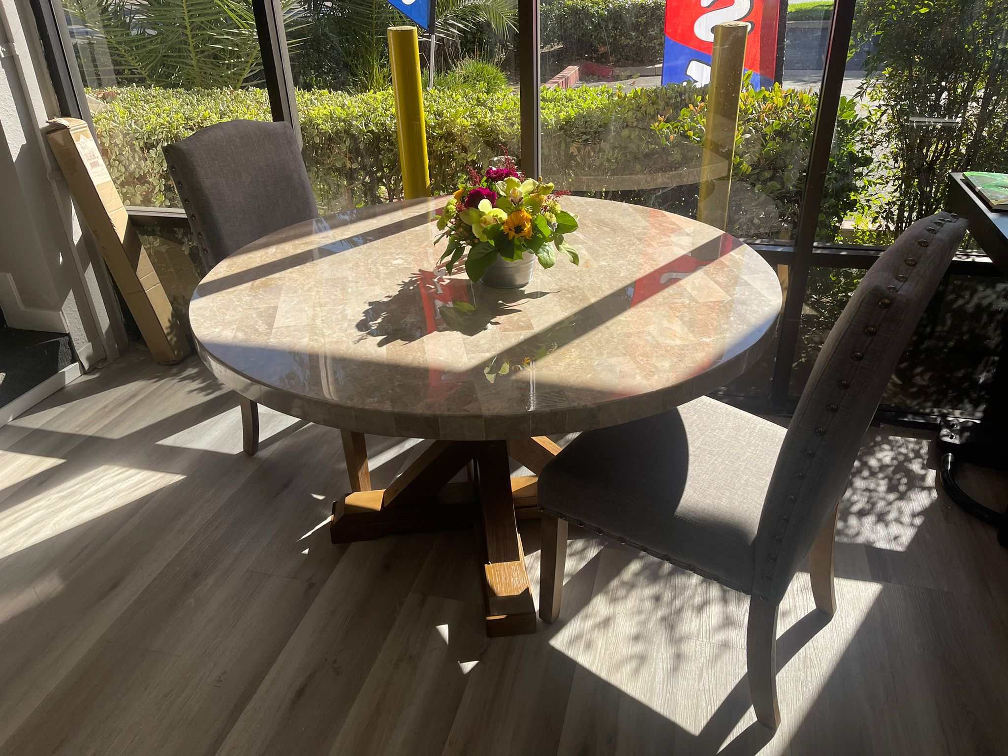 Vesper Beige Marble & Brown Round Dining Table - Image 4