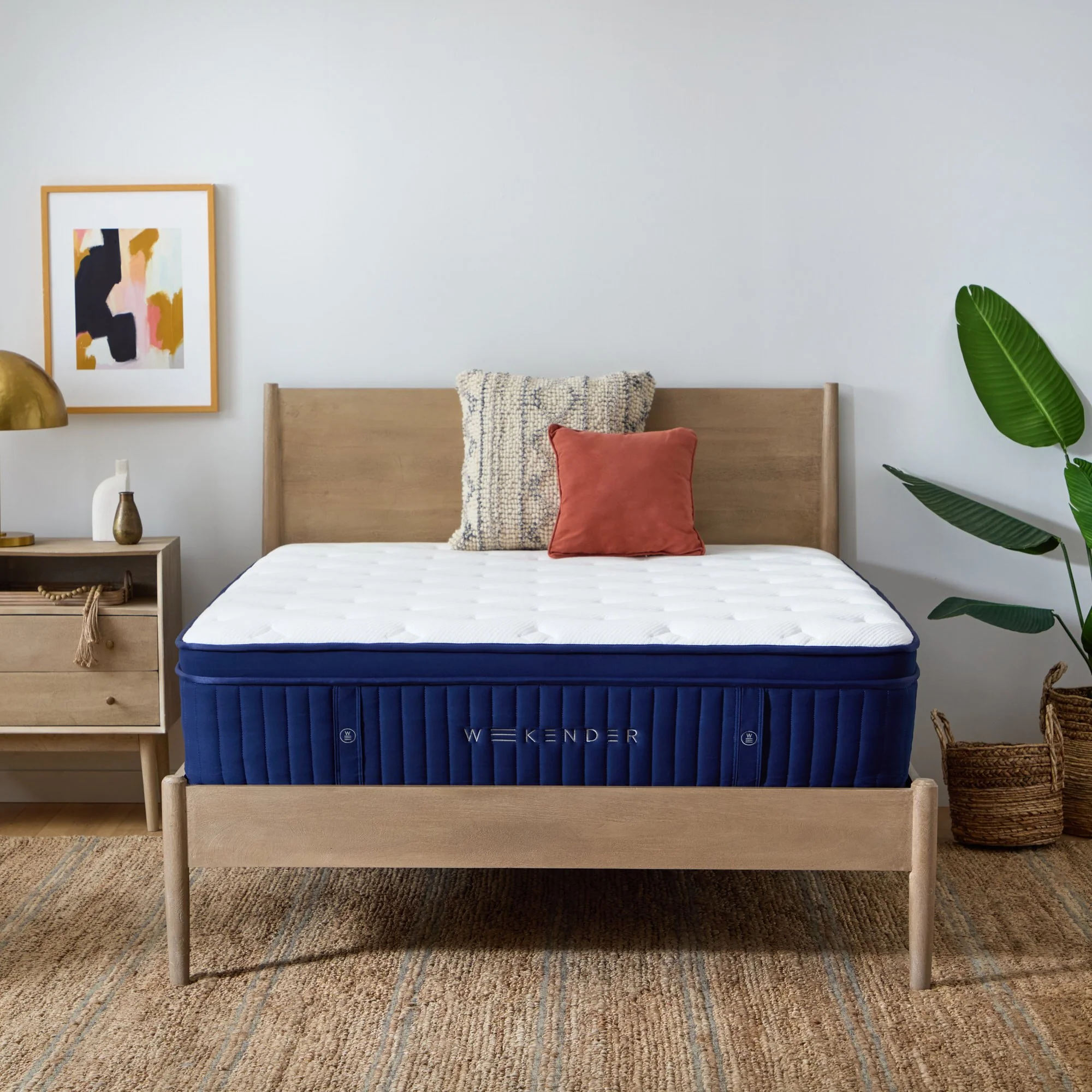 Weekender Blue/White Cal King 13" Euro Top Hybrid Mattress - Image 3