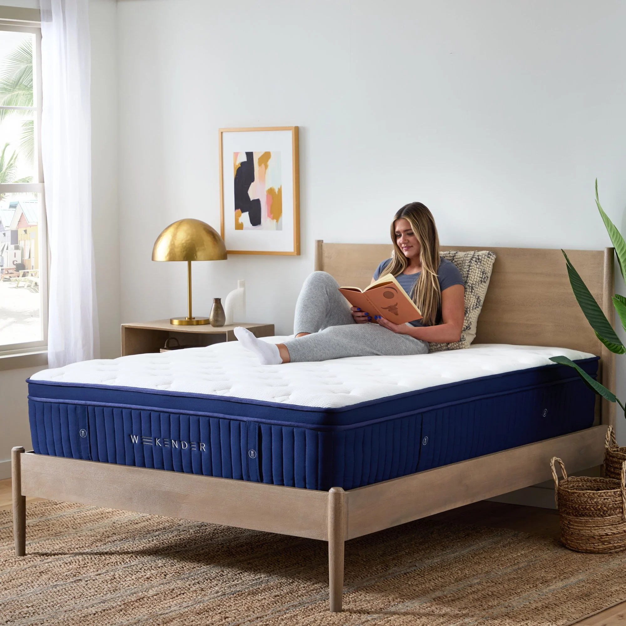 Weekender Blue/White Full 13" Euro Top Hybrid Mattress - Image 8