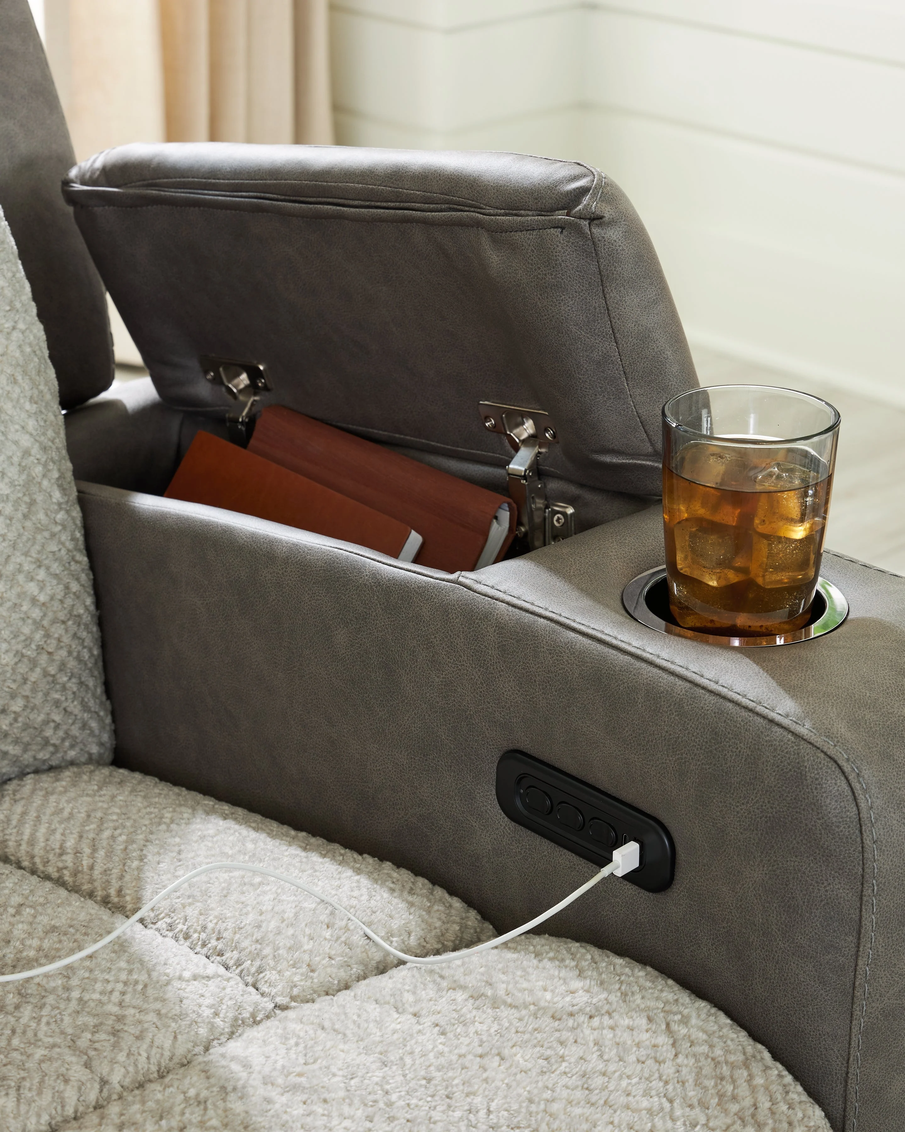 WhipLash Sisal Power Reclining Sofa (Online Special Price) - Image 10